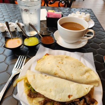 Mexico Lindo - Fajitas taco and country egg (egg and sausage) - Mexican Near Me - San Antonio, Texas Mexico Lindo - Fajitas taco and country egg (egg and sausage) - Mexican Near Me - San Antonio, Texas