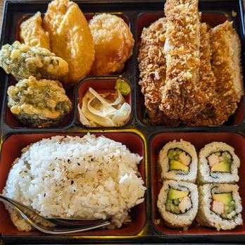 Ton-Ichi Ramen - Ramen Near Me - Downers Grove, Illinois