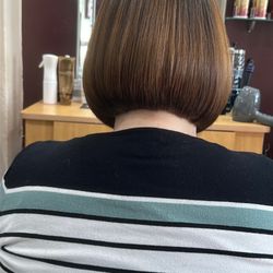 Sunny Salon