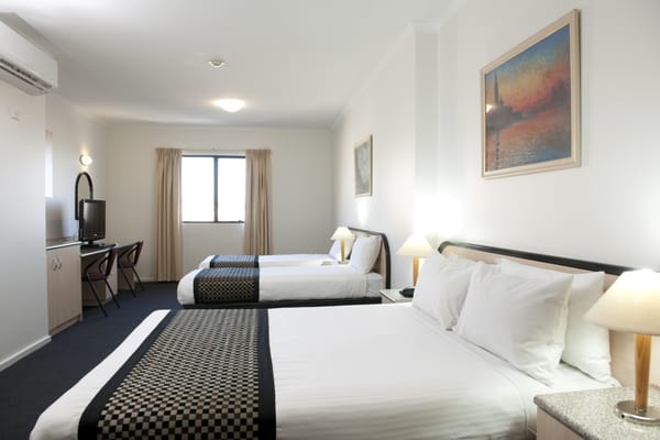 Adelaide Riviera Hotel by null