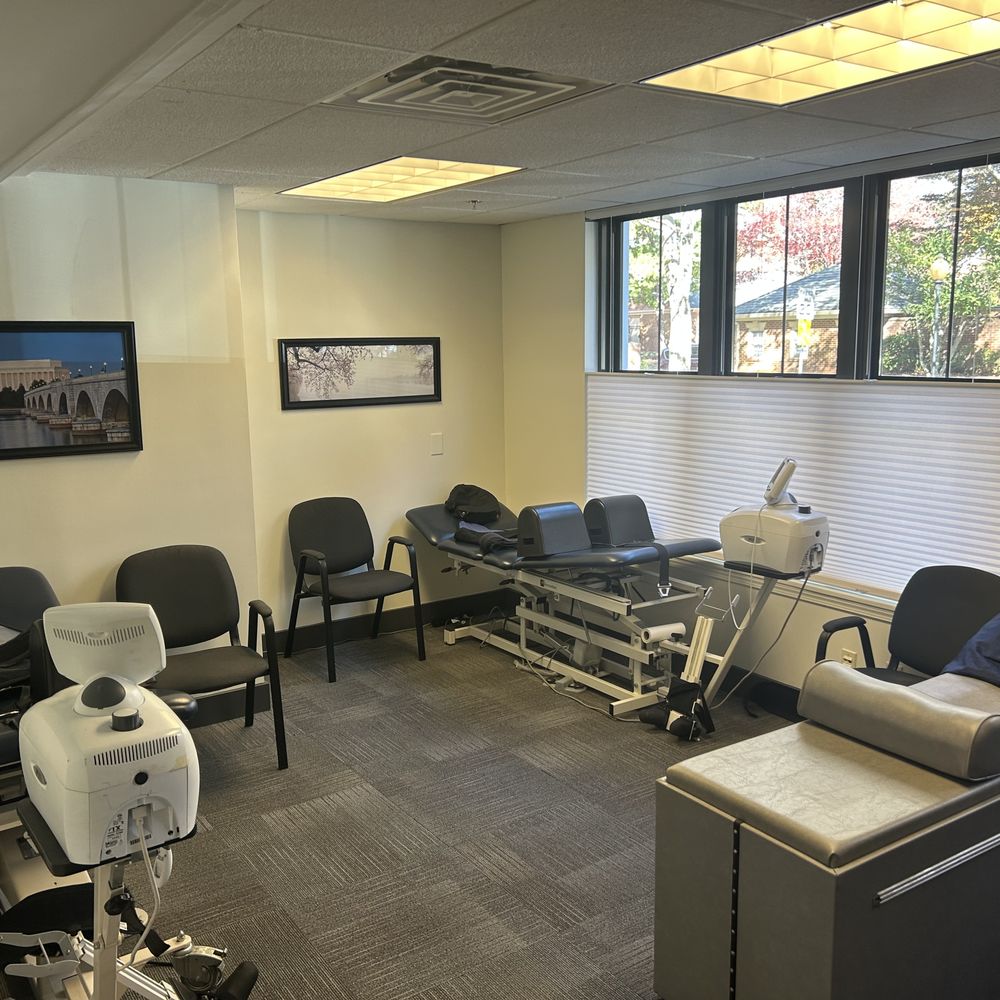 THE BEST 10 CHIROPRACTORS near FALLS CHURCH, VA 22046 - Updated 2026 -  Hours - Yelp