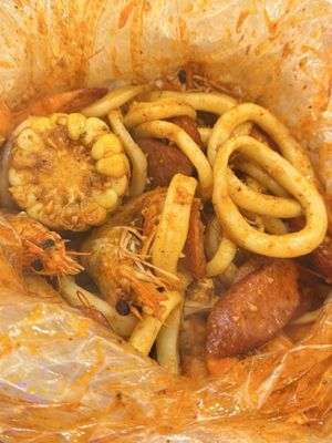 Cap't Loui - Cajun Seafood Boil by null