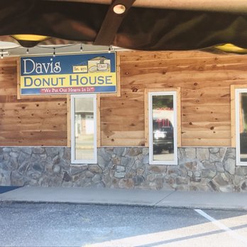 Davis Donut House - Exterior - Bakeries Near Me - Forest City, North Carolina Davis Donut House - Exterior - Bakeries Near Me - Forest City, North Carolina