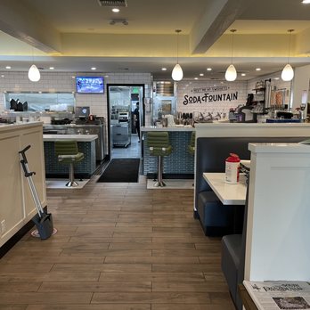 Twohey’s Restaurant - Soda fountain area too - New American Near Me - South Pasadena, California