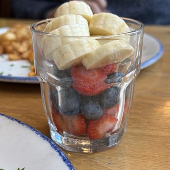 Land & Lake Kitchen - Fruit cup - American Near Me - Chicago, Illinois