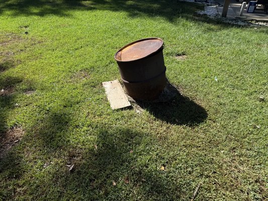 Backyard cleanup - Customer called and had a few things that needed to go. We quoted and got it done! Mattress, boxes, wood shelf, barbecue pit, burn barrel, dresser, etc Backyard cleanup - Customer called and had a few things that needed to go. We quoted and got it done! Mattress, boxes, wood shelf, barbecue pit, burn barrel, dresser, etc