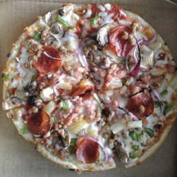 The 10" O' Canada pizza.
Look at all that stuff! The 10" O' Canada pizza.
Look at all that stuff!