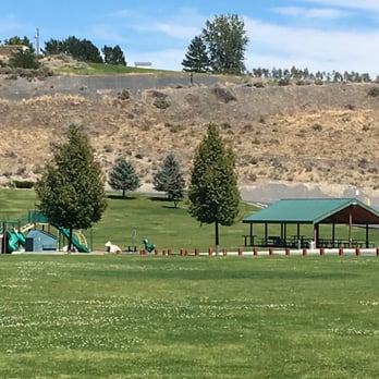 Cascade Campground - One of two playgrounds and a big bbq gazebo - Campgrounds Near Me - Moses Lake, Washington