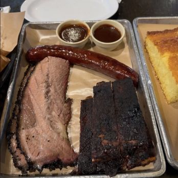 Bludso's BBQ - Brisket, baby back ribs, sausage - Barbeque Near Me - Los Angeles, California Bludso's BBQ - Brisket, baby back ribs, sausage - Barbeque Near Me - Los Angeles, California