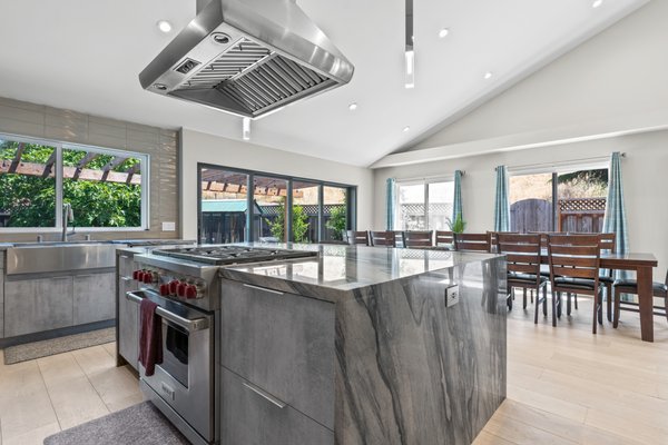 Kitchen Remodel in San Jose - A beautiful custom made kitchen with raised ceilings. Concrete finish on the cabinets. Kitchen Remodel in San Jose - A beautiful custom made kitchen with raised ceilings. Concrete finish on the cabinets.