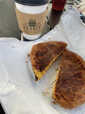 Henri's Bakery & Deli by null