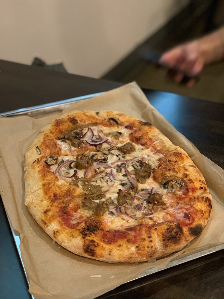 Resonate Brewery + Pizzeria
