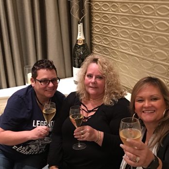 SIGH - Champagne Bars Near Me - Sonoma, California