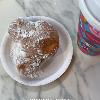 Scat Cat's Club - Lounge - Themed Cafes Near Me - Lake Buena Vista, Florida