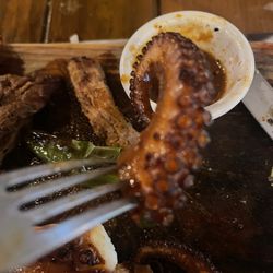 Closer pic of the octopus