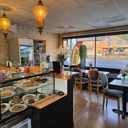 Nebesky - Cozy and Classy dining