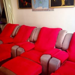 Qian Fang Massage - Massagestoelen voorin de zaak
