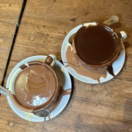 Milk chocolate and dark chocolate  Both regular size and triple rim   IG:  @rosyeatssj