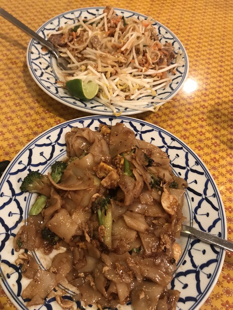TUKTA THAI 60 Photos & 187 Reviews 9625 Plano Rd, Dallas, Texas