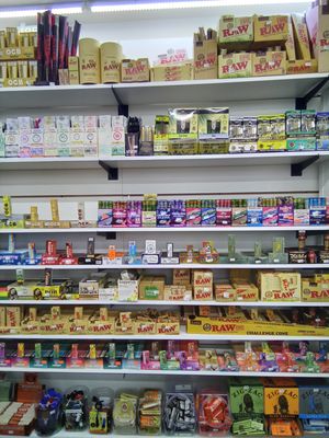 Tu Vecino Market and Smoke Shop by null