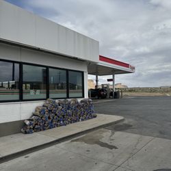 7 Eleven - Outside