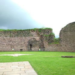 Rothesay Castle - Inner courtyard