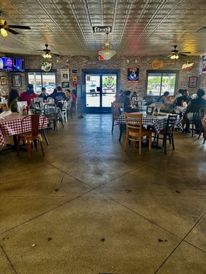 Gus's World Famous Fried Chicken by null