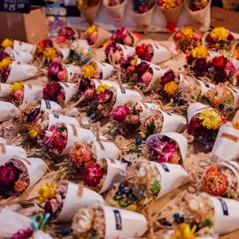 Pike Place Market - Flower vendor - Public Markets Near Me - Seattle, Washington