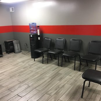 Senna Tires - inside waiting area - Tires Near Me - Manchester, New Hampshire Senna Tires - inside waiting area - Tires Near Me - Manchester, New Hampshire
