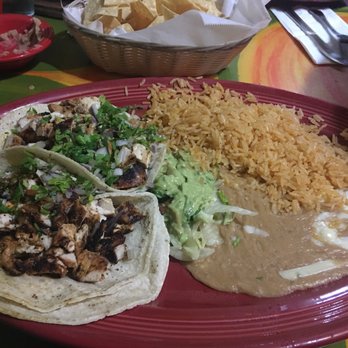 Salsa & Beer - Chicken taco - Mexican Near Me - Van Nuys, California
