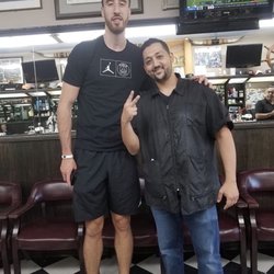 Scottsdale Barber Shop - Another former Phoenix Suns player, Frank the tank Kaminsky