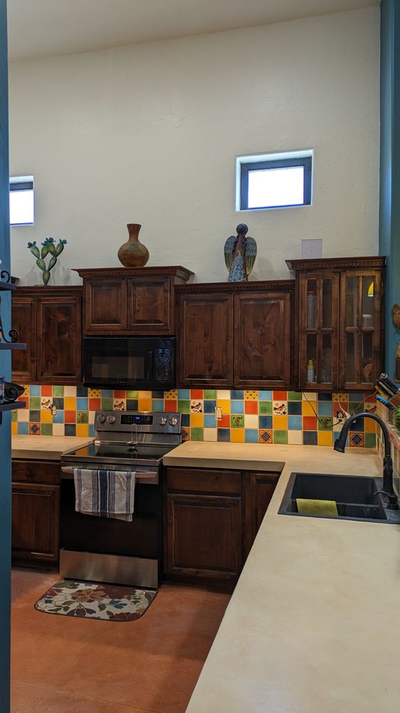 Slide of Eli The Handyman