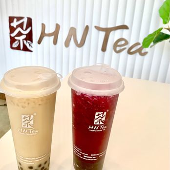 HNTea Organic Tea House - My daughter got their Dragon Lemon Green Tea and I got their all infused HNTea Latte. - Tea Rooms Near Me - Irvine, California