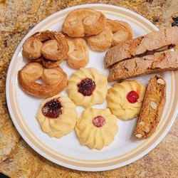 Dianda's Italian American Pastry - baked treats