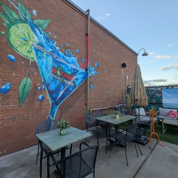 La Botana Tacos - Outside seating area - Tacos Near Me - Tucson, Arizona