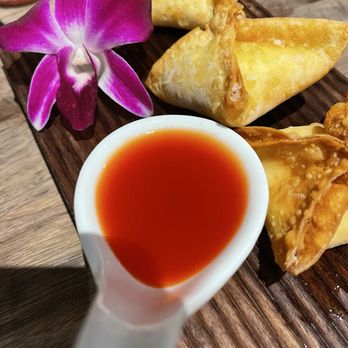 Kitchen Master - Crab Rangoon--5 pieces - Sushi Bars Near Me - Suwanee, Georgia