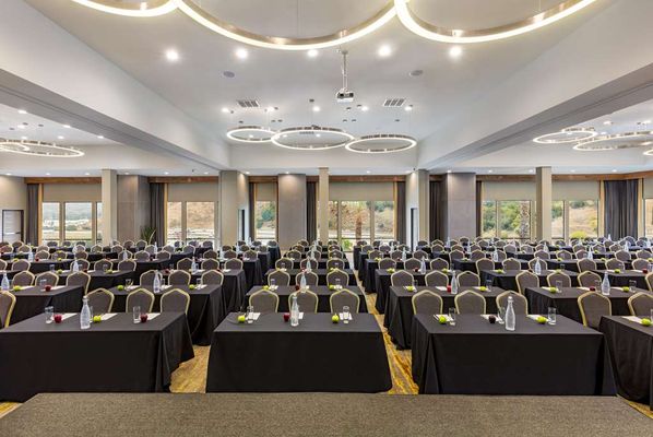 DoubleTree by Hilton Pomona by null