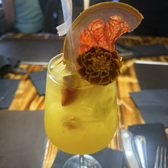 Olivos - Sangria blanca - Spanish Near Me - Tampa, Florida Olivos - Sangria blanca - Spanish Near Me - Tampa, Florida