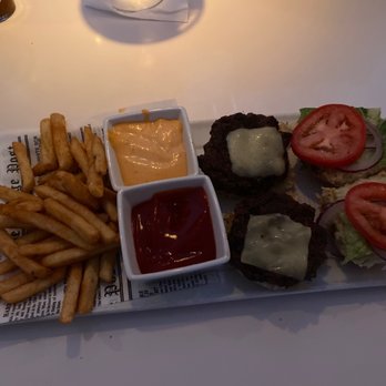 Victor's - Burger Sliders - New American Near Me - Provincetown, Massachusetts