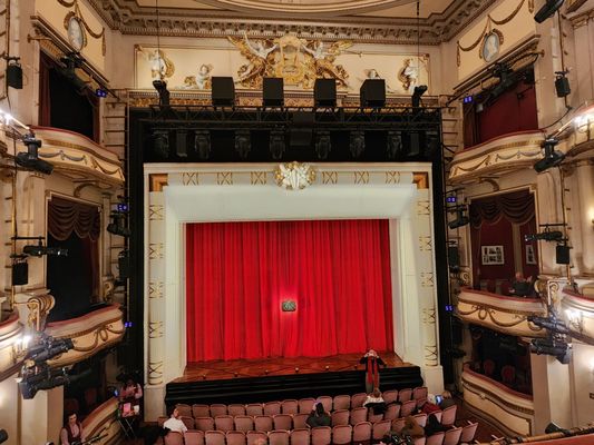 Noël Coward Theatre by null