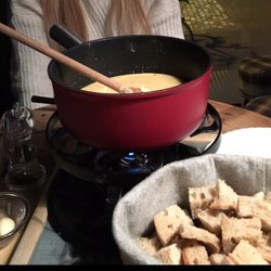 Tellplatz 3 - Fondue after