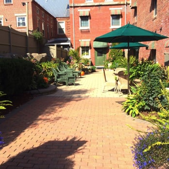 Suites at Belfast Bay Inn - Courtyard - Vacation Rentals Near Me - Belfast, Maine Suites at Belfast Bay Inn - Courtyard - Vacation Rentals Near Me - Belfast, Maine