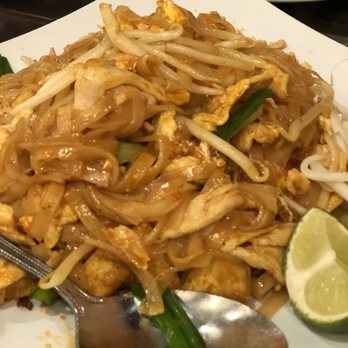 Papaya Thai - Pad Thai w Chicken - Thai Near Me - Newark, California Papaya Thai - Pad Thai w Chicken - Thai Near Me - Newark, California