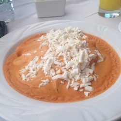 Un Lugar de la Mancha - Las enchiladas de pollo con chipotle. Buenísimas! Un poco enchilosas pero vale la pena. No muy fuerte en el picante.