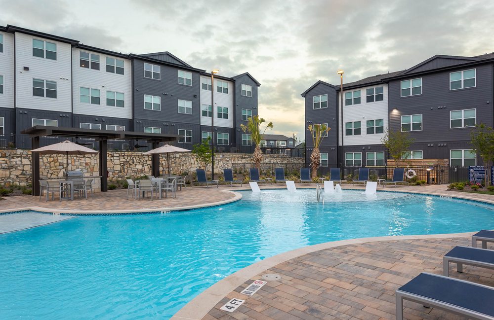 PROSE WESTOVER HILLS Updated October 2024 30 Photos 9219 Vista