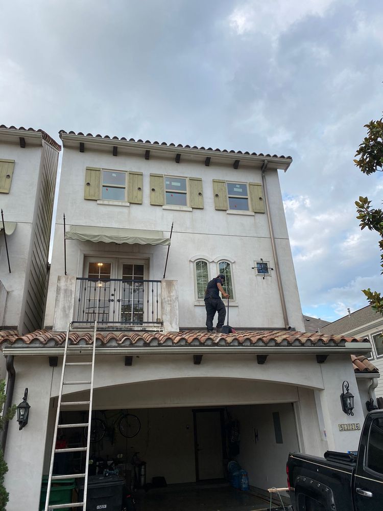 Slide of Zena Construction