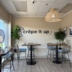 Crepe It Up & Bowls - Inside