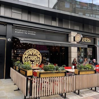 Pizza Express - Exterior - Pizza Near Me - Bradford, XWY