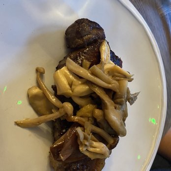 Castle Inn - Special of steak and mushrooms - Hotels Near Me