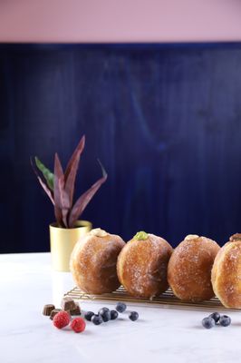 Dot & Dough by null